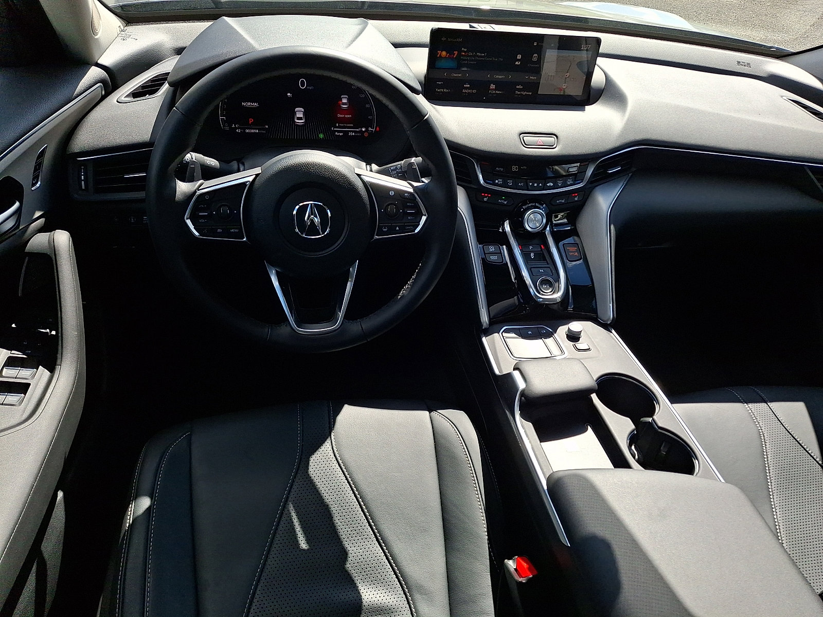 Certified 2025 Acura TLX w/ Technology Package image 11