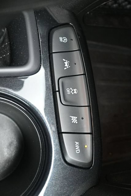 Used 2025 Chevrolet TrailBlazer LT AWD/4WD image 13