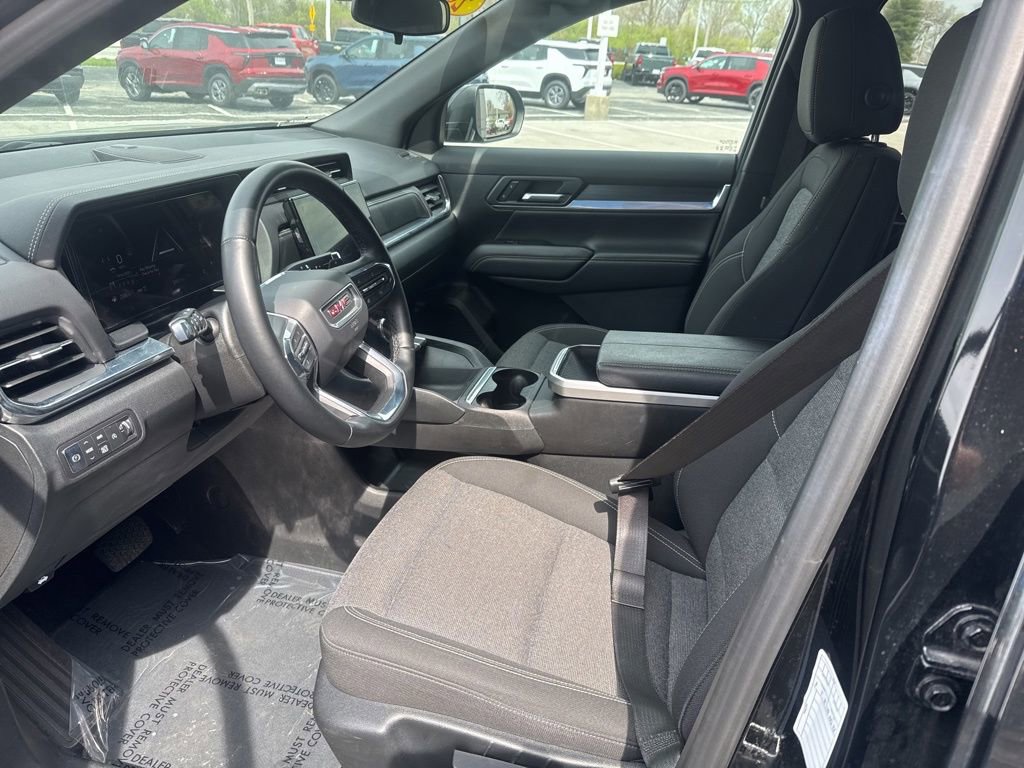 Used 2025 GMC Terrain Elevation image 42