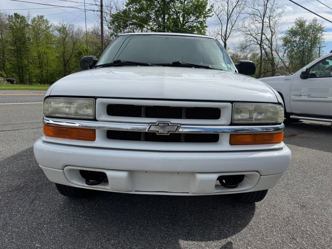 Used 2004 Chevrolet S10 Pickup LS AWD/4WD image 3