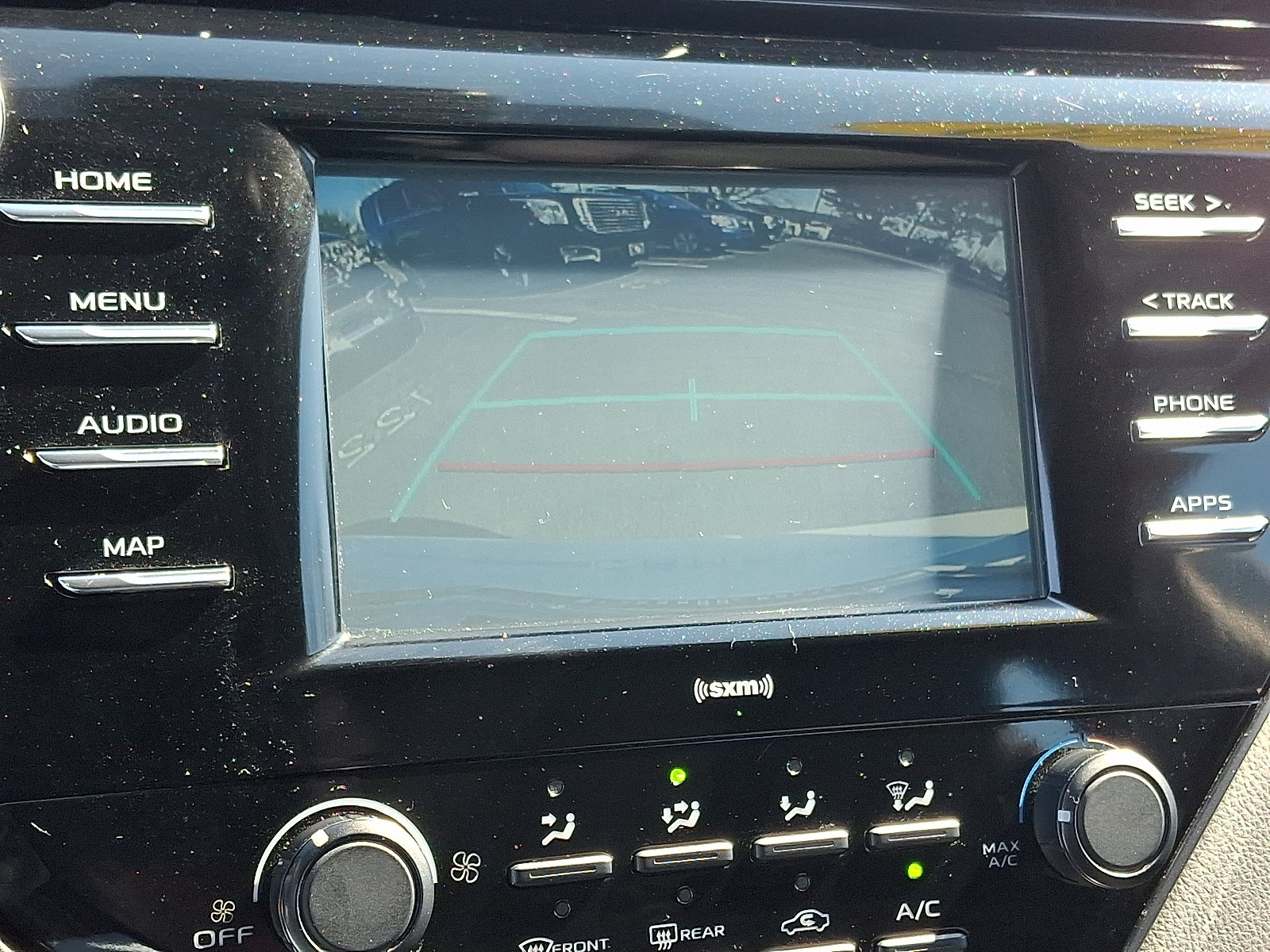 Used 2020 Toyota Camry LE image 17