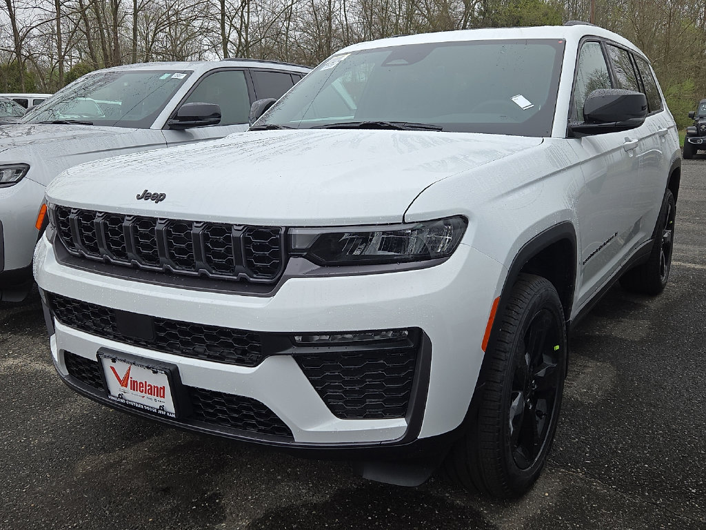 New 2026 Jeep Grand Cherokee L Limited w/ Limited Altitude Package AWD/4WD image 2