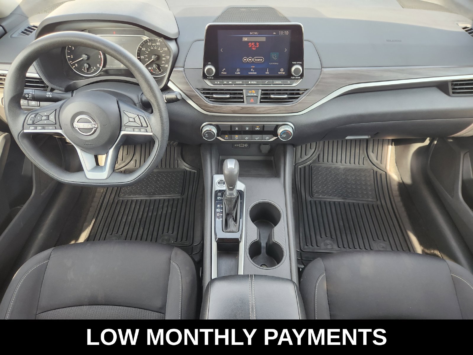 Used 2025 Nissan Altima 2.5 SV FWD image 30