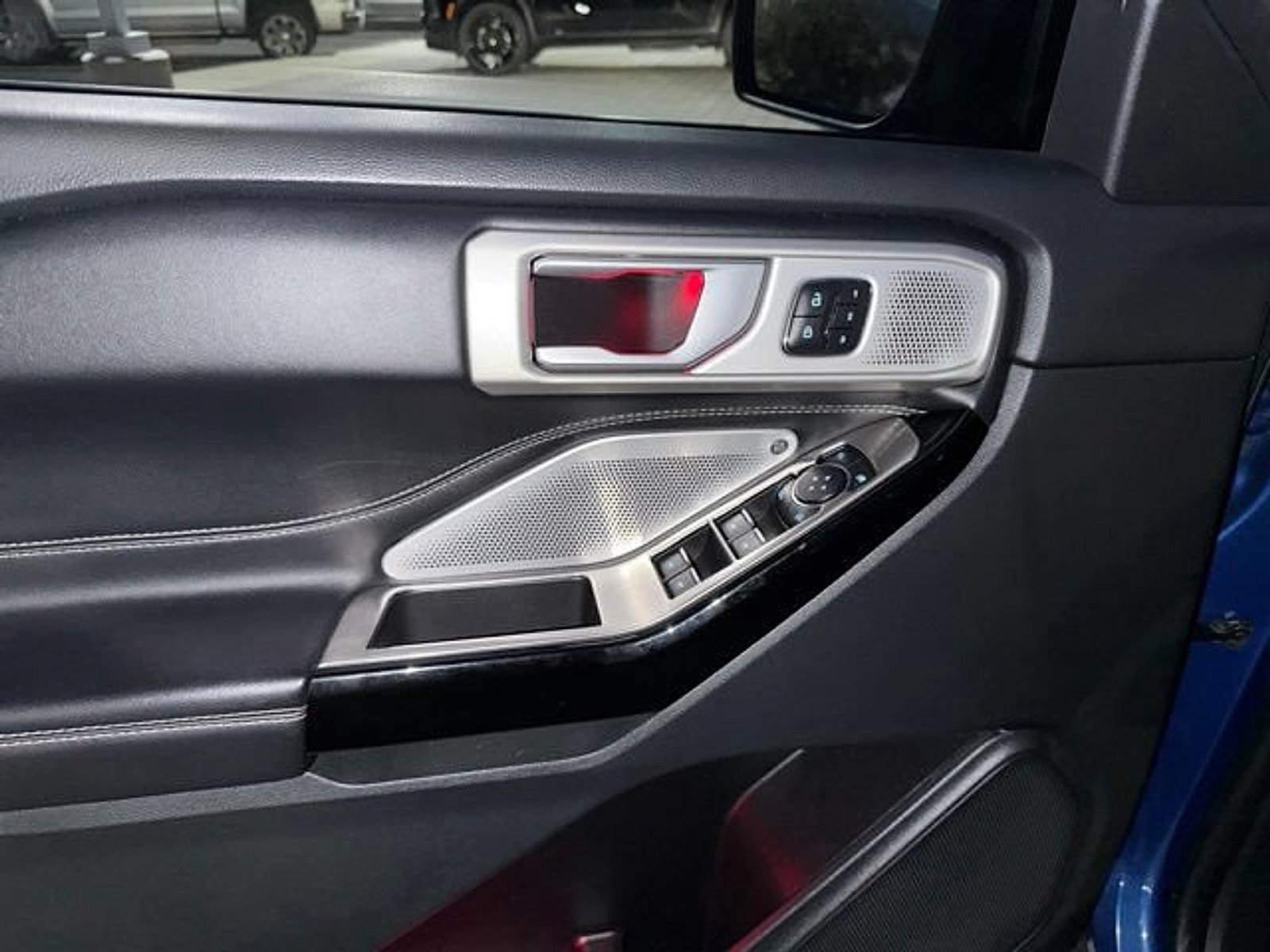 Used 2023 Ford Explorer ST w/ Equipment Group 401A AWD/4WD image 10