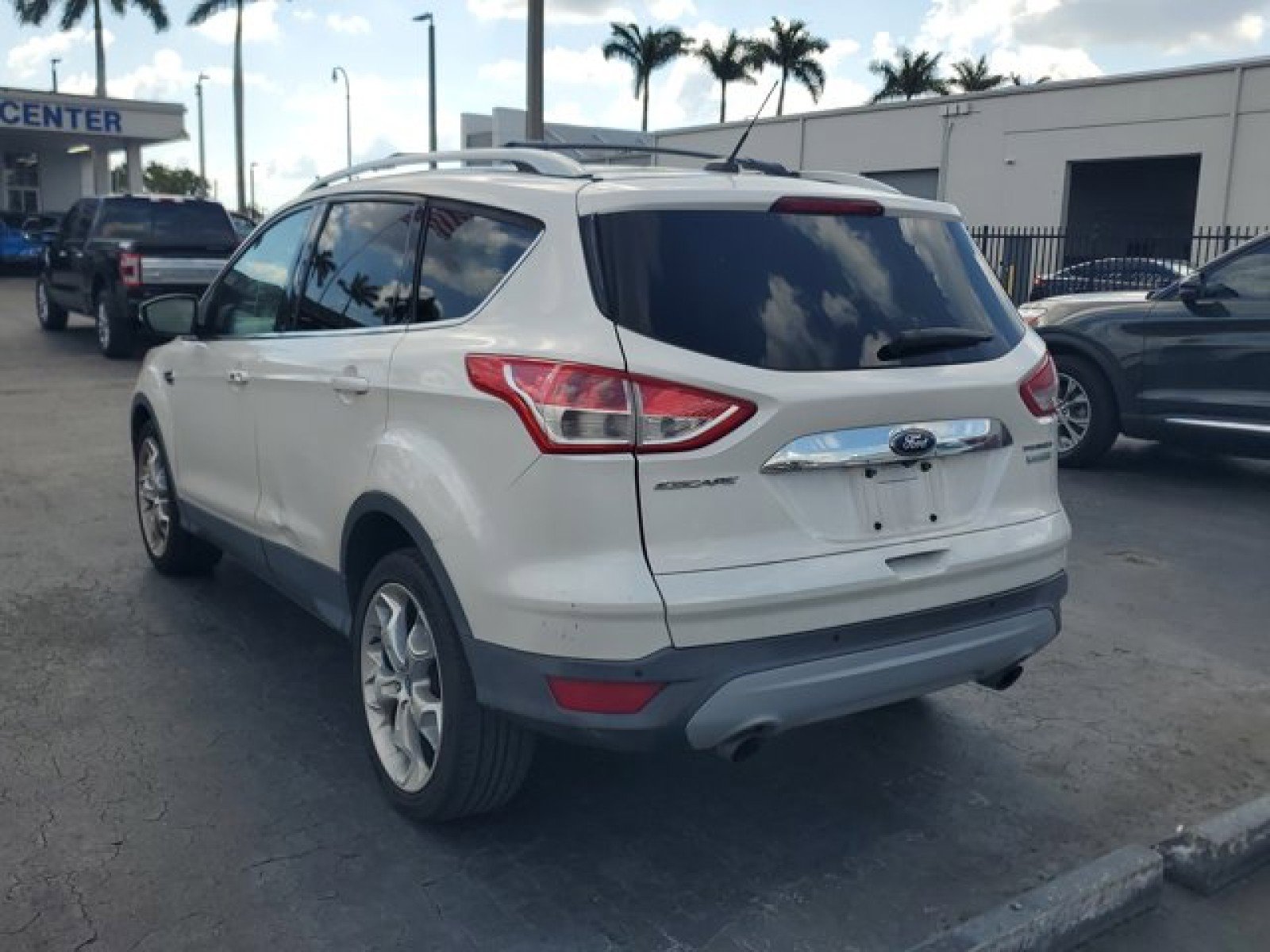 Used 2014 Ford Escape Titanium w/ Equipment Group 401A image 6