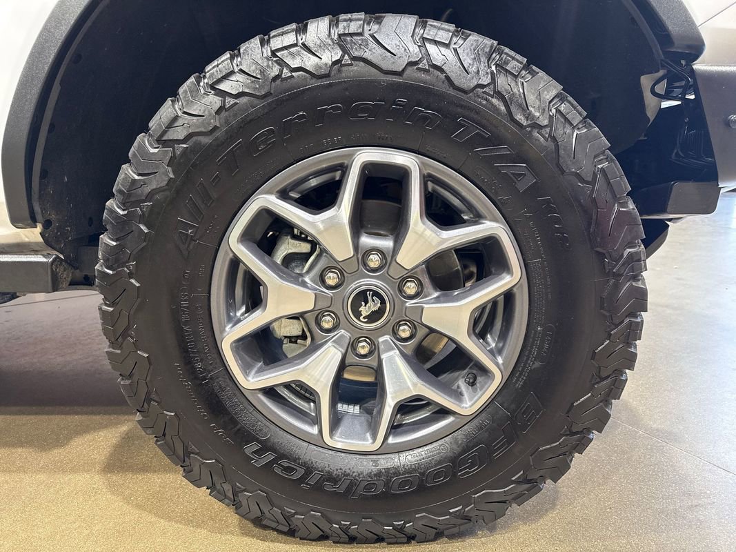 Used 2023 Ford Bronco Badlands image 25