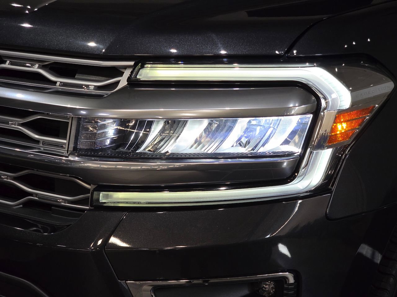 Used 2022 Ford Expedition Platinum image 12