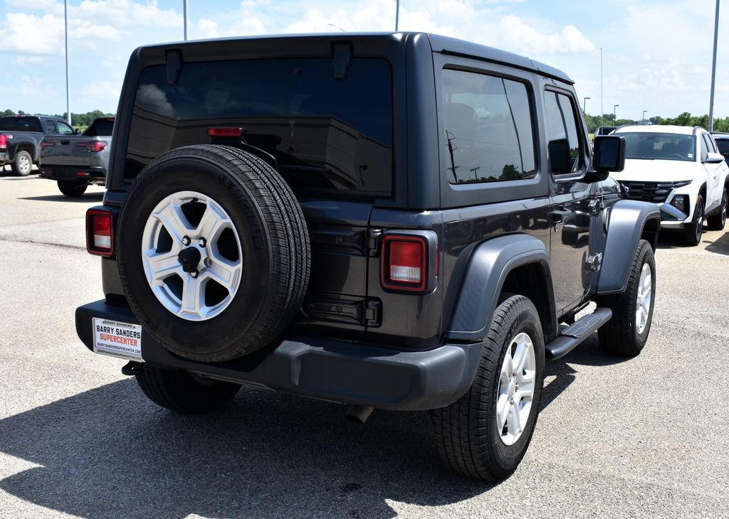 Used 2020 Jeep Wrangler Sport AWD/4WD image 3