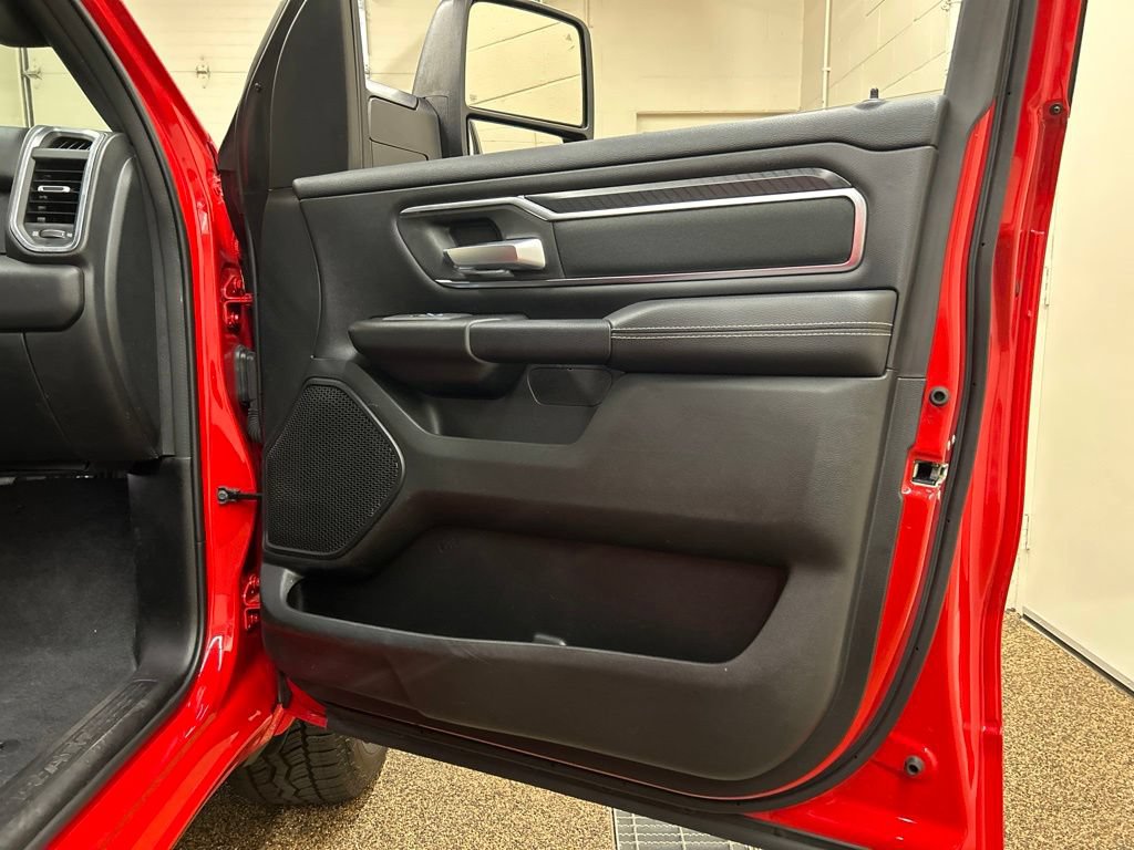 Used 2025 RAM 1500 Big Horn AWD/4WD image 13