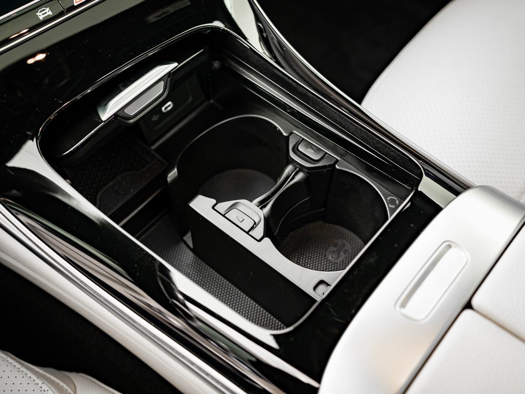 Used 2024 Mercedes-Benz C 300 4MATIC Sedan image 33