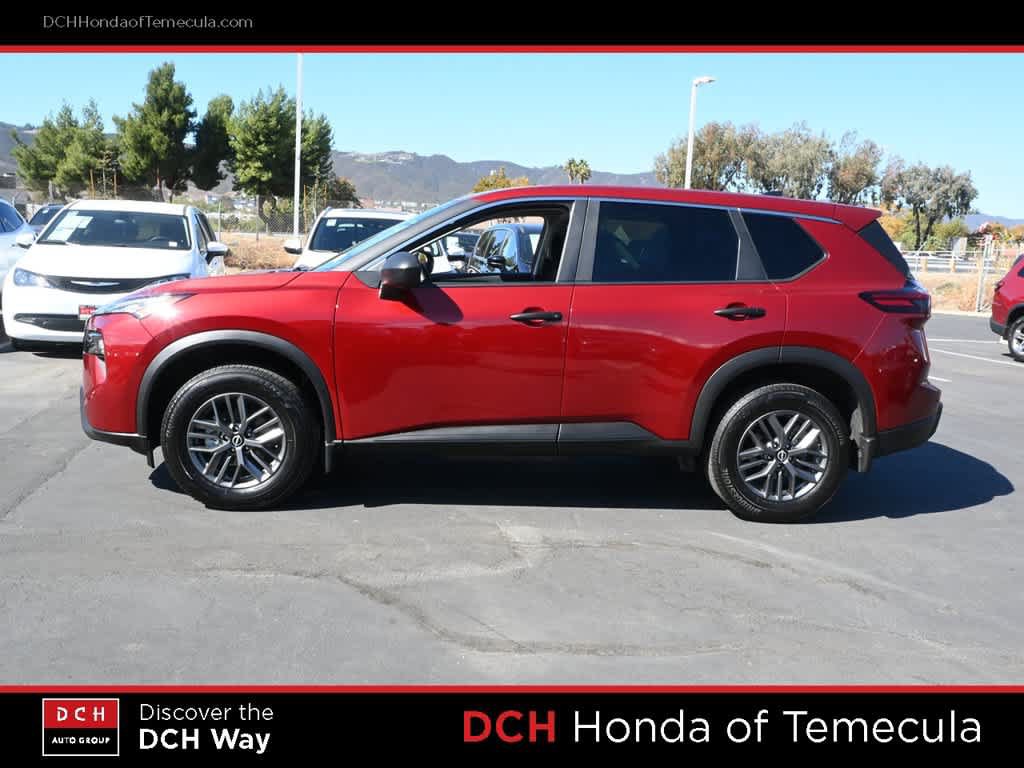 Used 2025 Nissan Rogue S FWD image 4