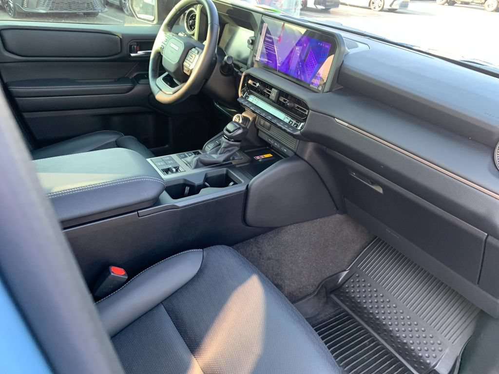Used 2025 Toyota Land Cruiser w/ Premium Package AWD/4WD image 18