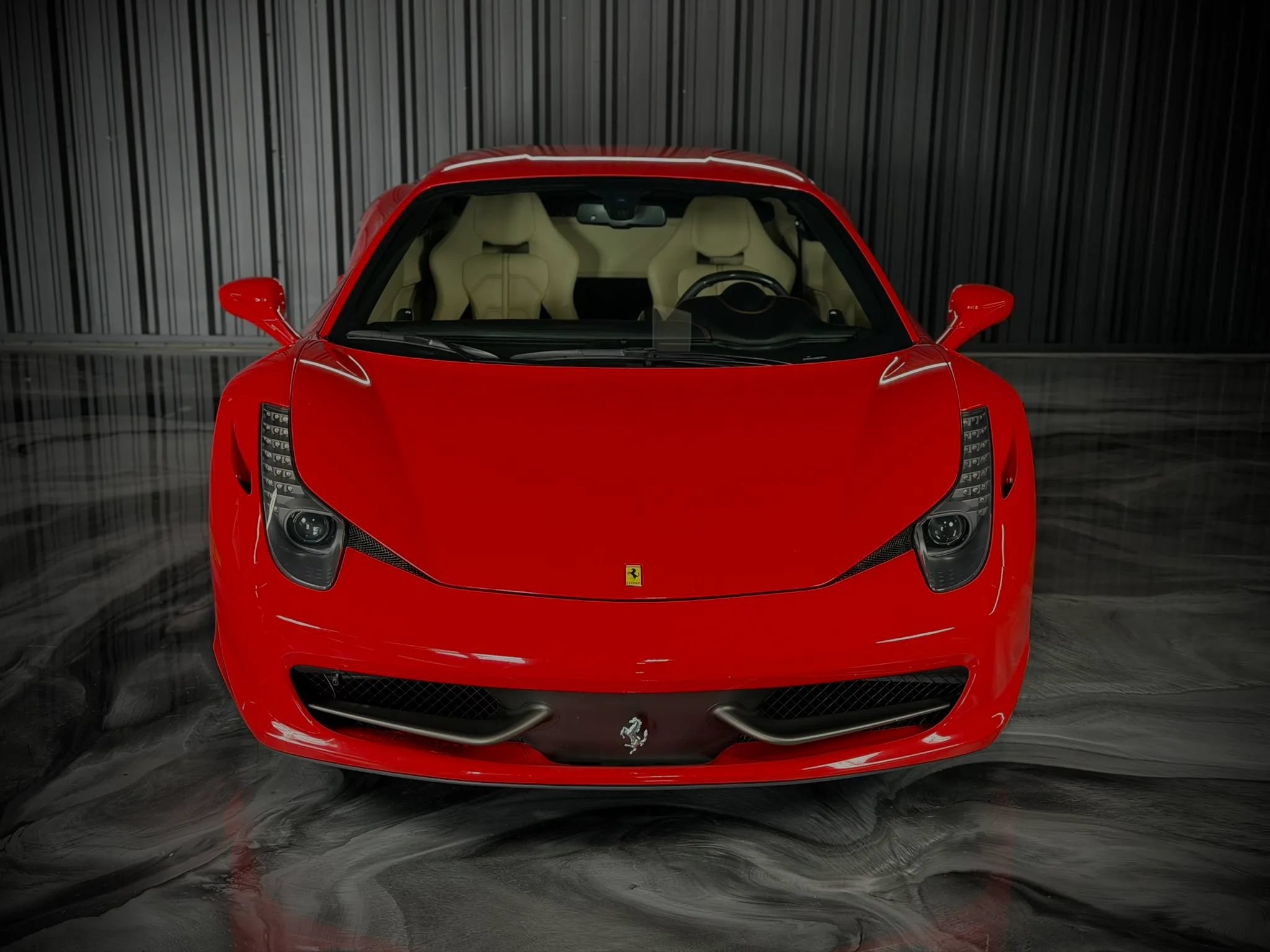 Used 2014 Ferrari 458 Italia Coupe RWD image 3