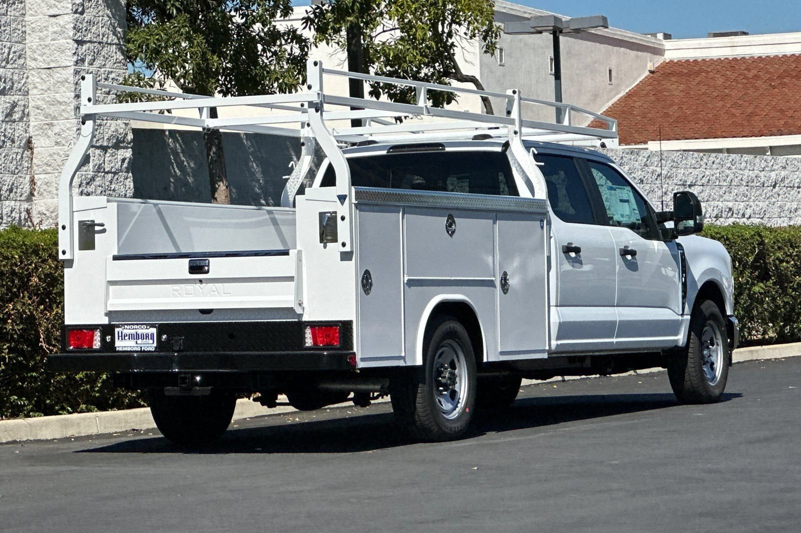 New 2026 Ford F350 XL w/ XL Chrome Package RWD image 4