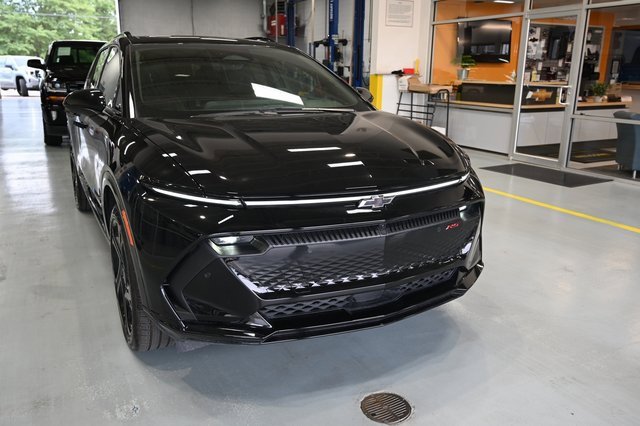New 2025 Chevrolet Equinox EV RS image 3