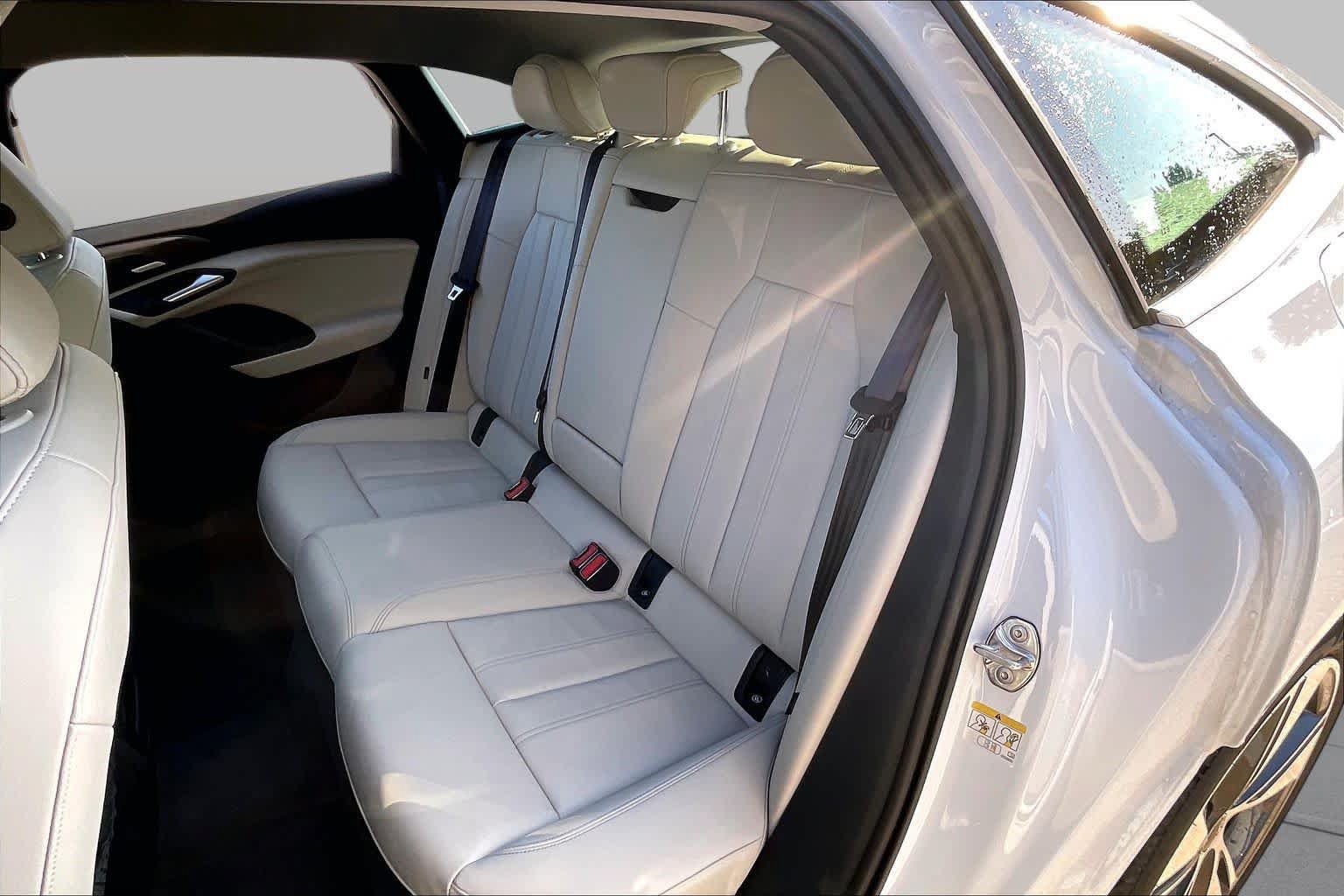 New 2025 Audi A6 e-tron Premium Plus w/ Premium Plus RWD image 19