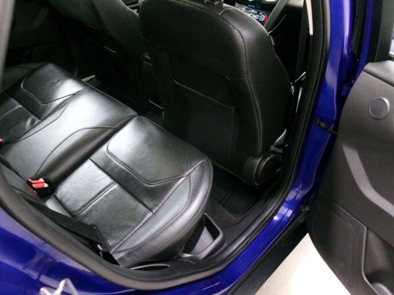 Used 2015 Ford Focus Titanium image 27
