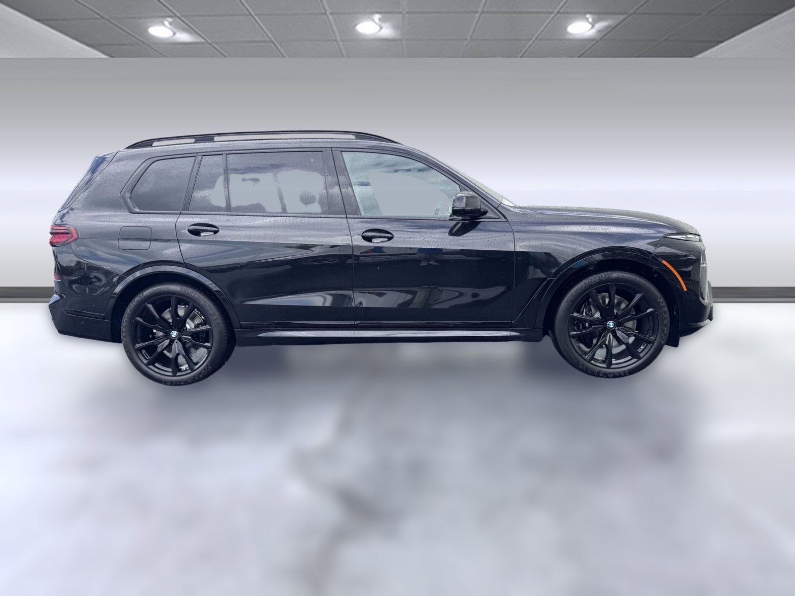 Used 2026 BMW X7 xDrive40i w/ Executive Package image 7