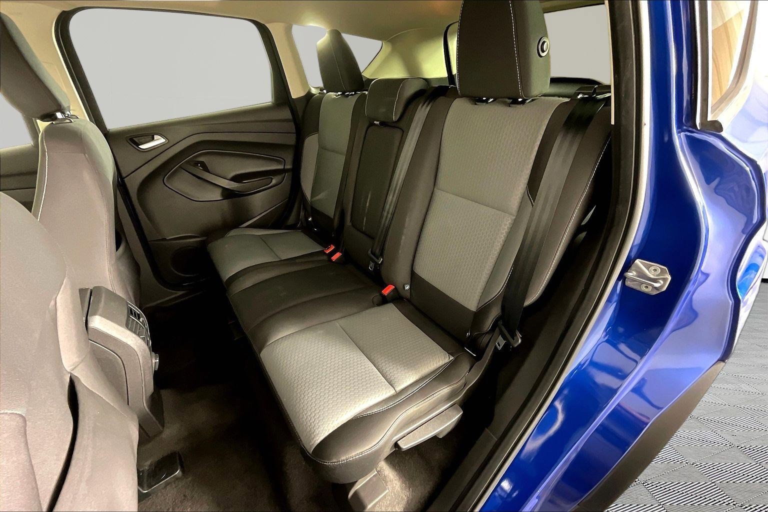 Used 2018 Ford Escape SE image 22