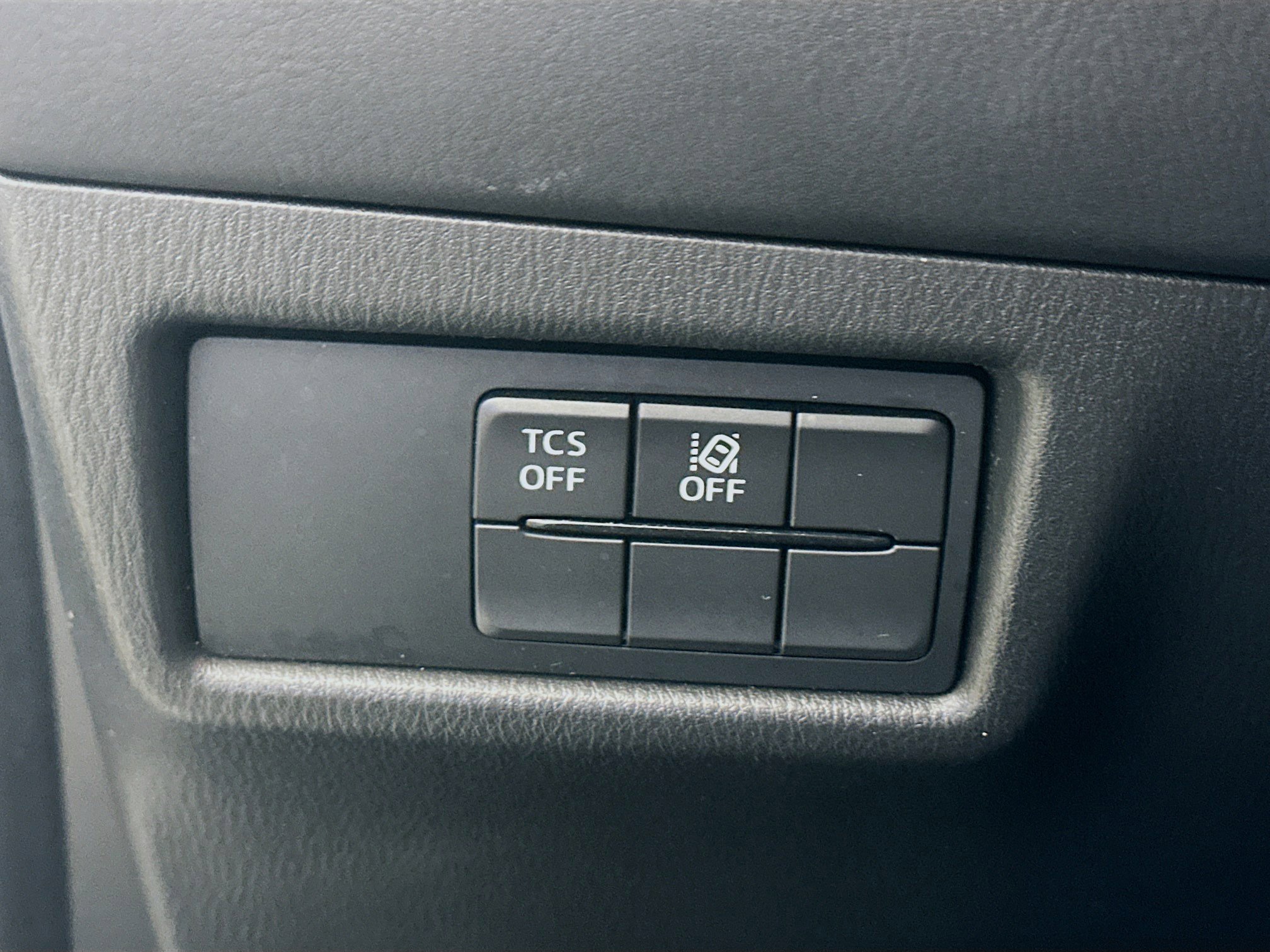 Used 2020 MAZDA CX-5 Touring image 17