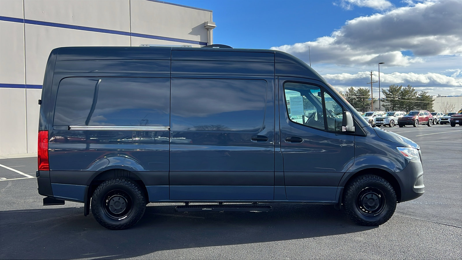 Used 2019 Mercedes-Benz Sprinter 144 image 4