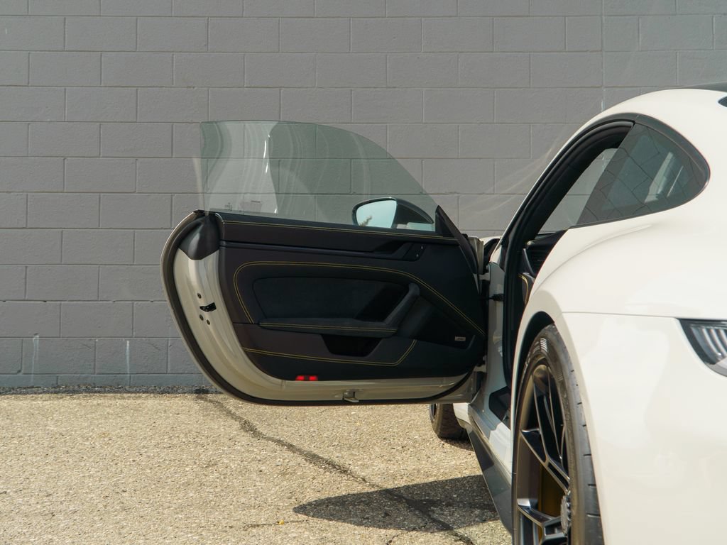 Used 2022 Porsche 911 GT3 RWD image 16