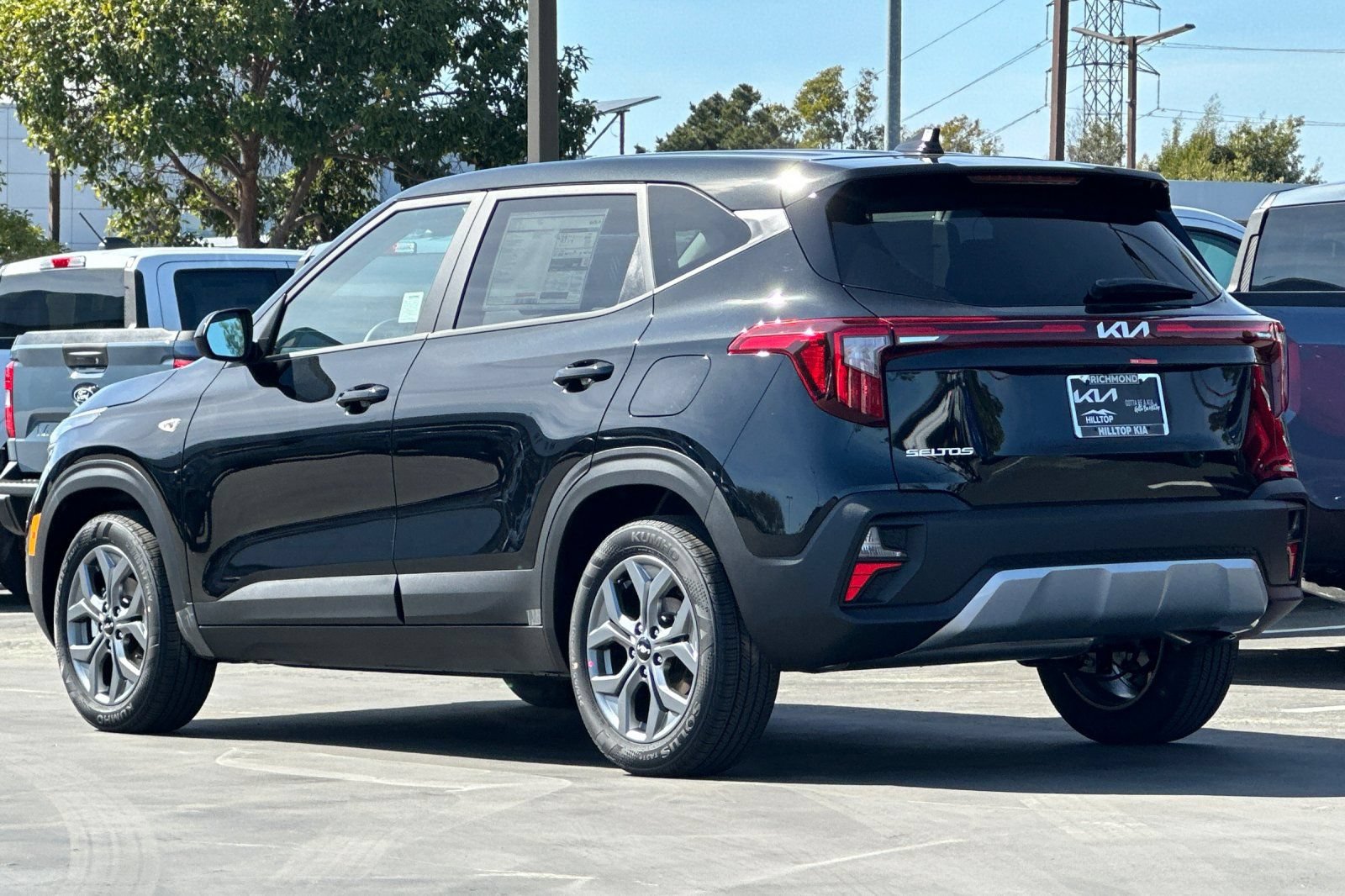New 2026 Kia Seltos LX FWD image 6