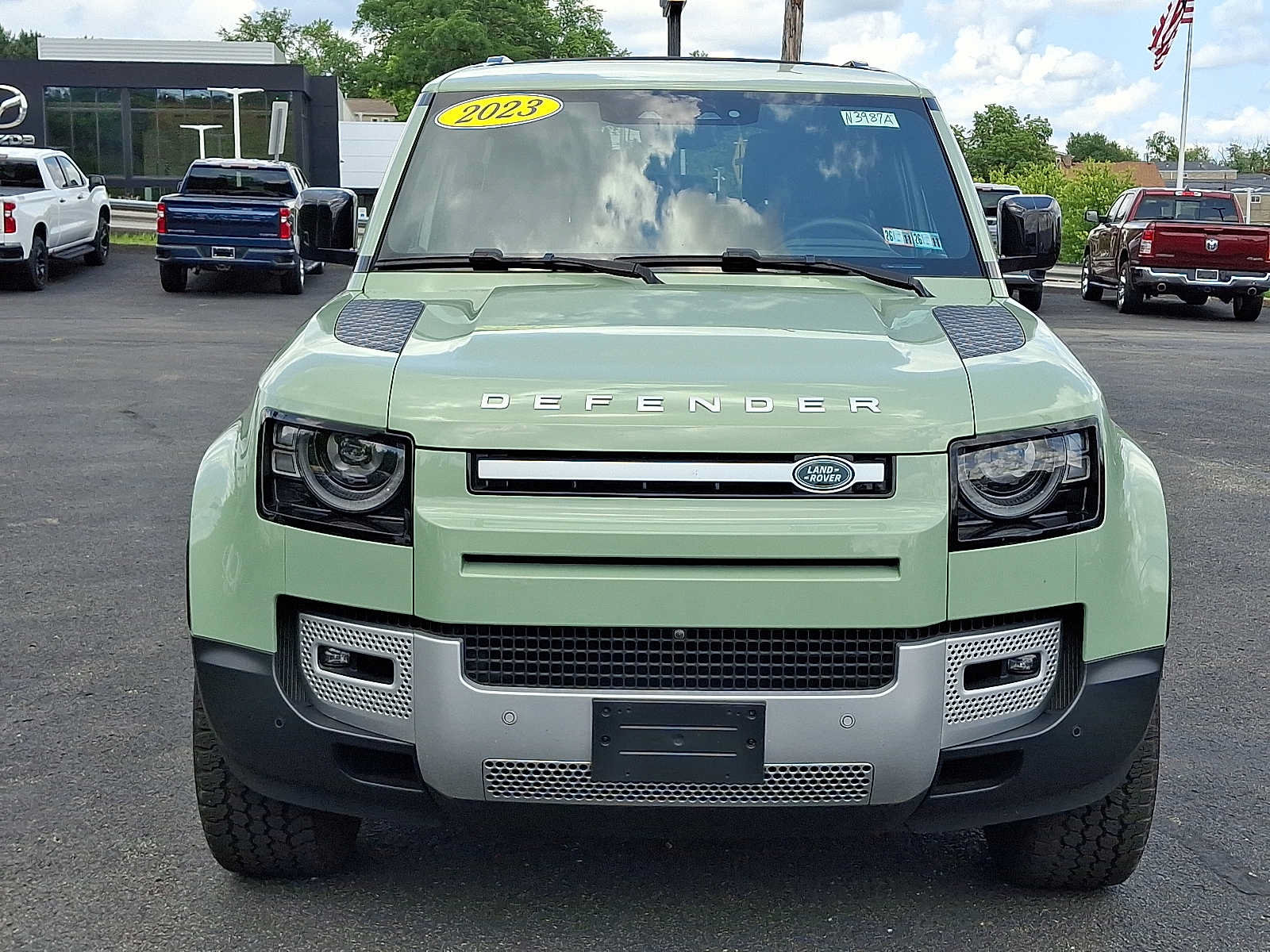 Used 2023 Land Rover Defender 110 75th Limited Edition AWD/4WD image 2