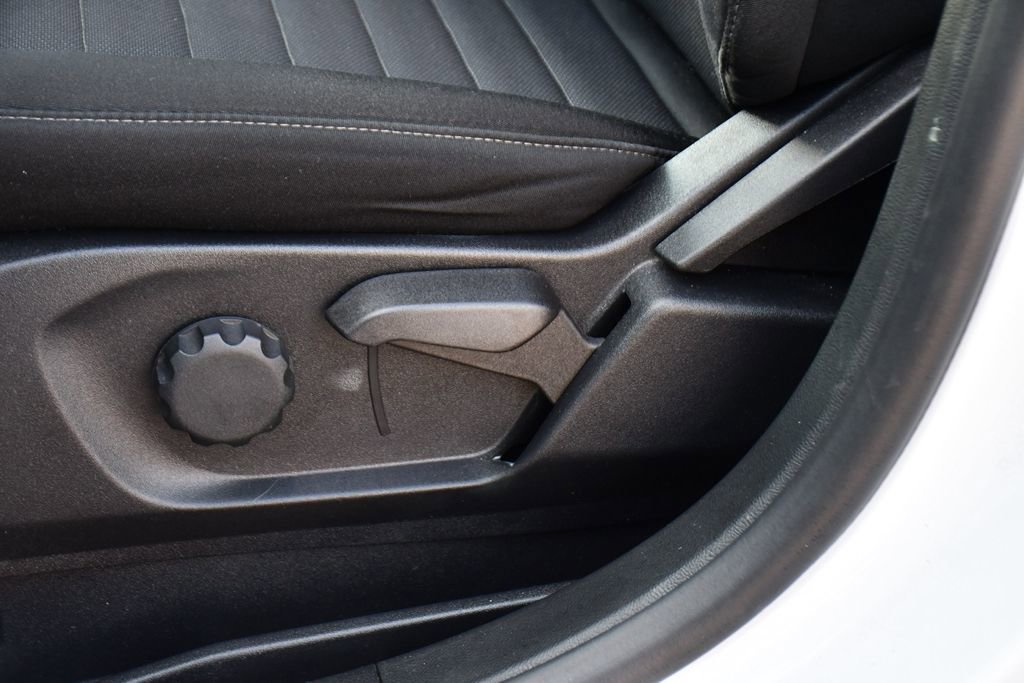 Used 2024 Ford Edge SE w/ Black Appearance Package AWD/4WD image 25