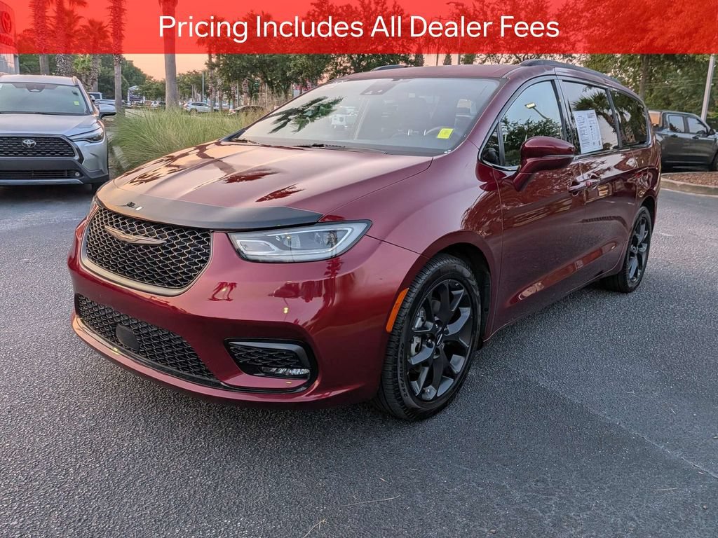 Used 2022 Chrysler Pacifica Touring-L w/ S Appearance Package FWD image 8