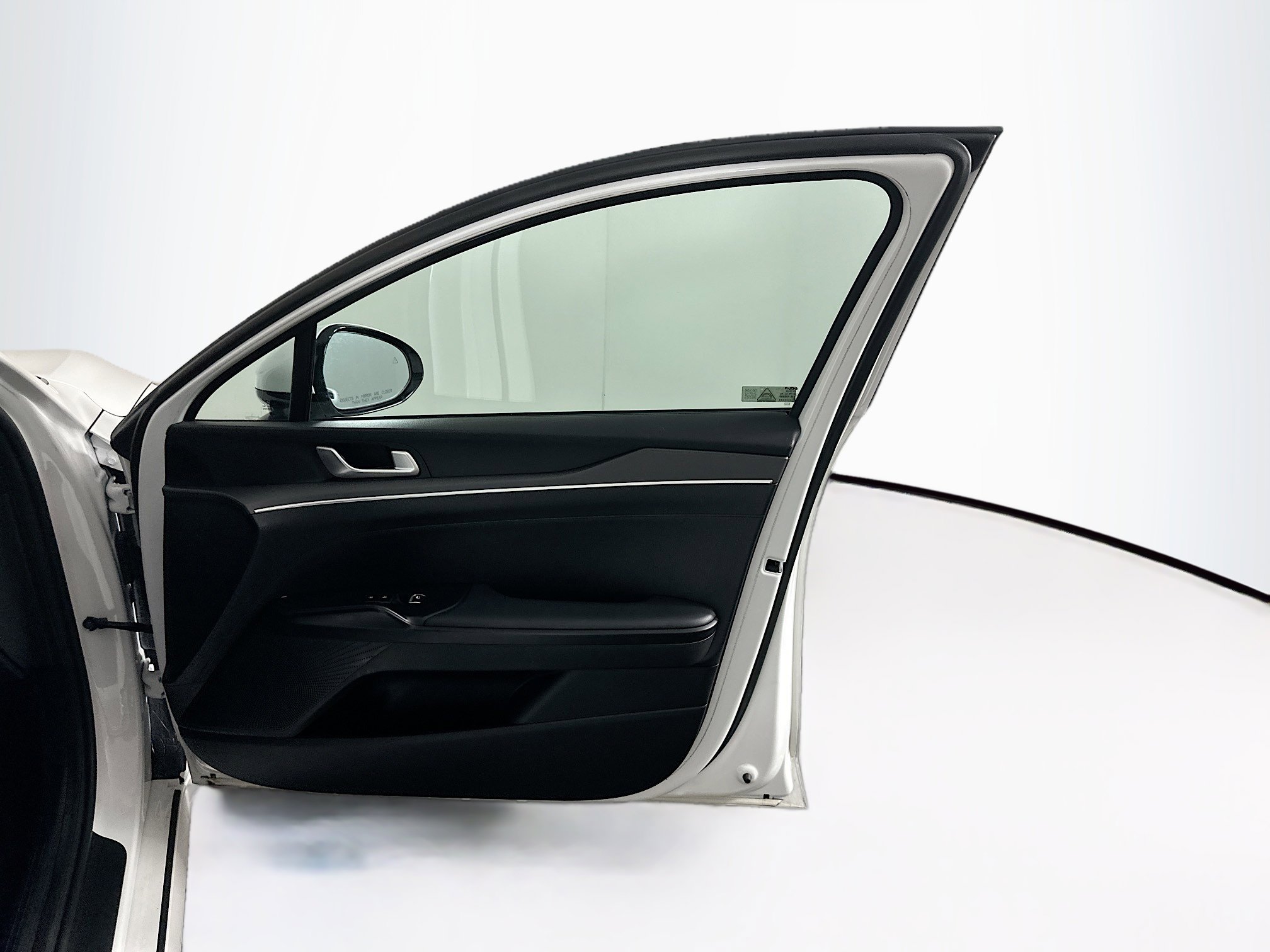 Used 2025 Kia K5 LXS image 32