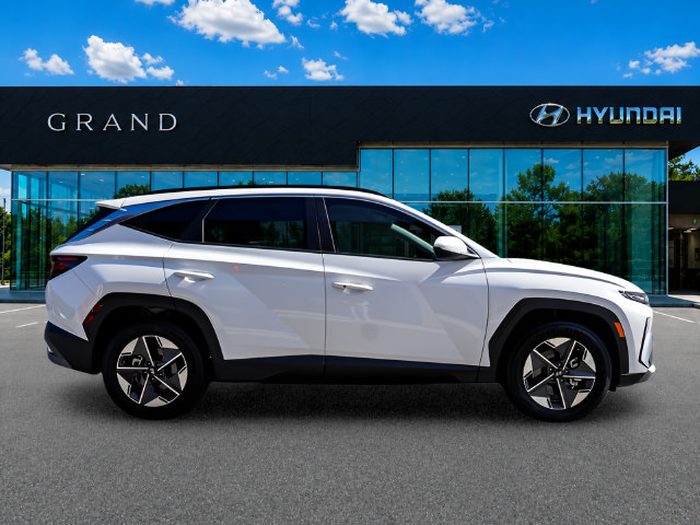New 2026 Hyundai Tucson SEL Plus FWD image 6