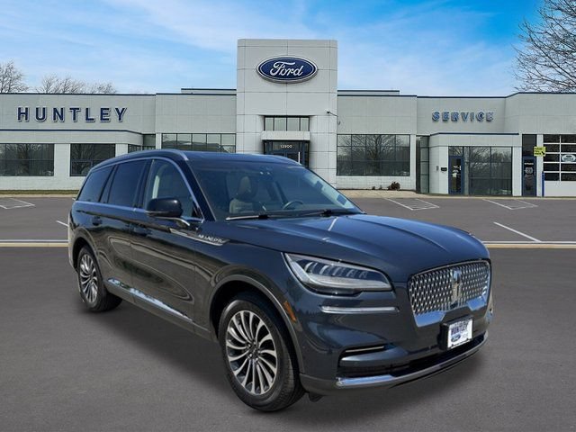 Used 2022 Lincoln Aviator Reserve w/ Elements Package Plus AWD/4WD image 3