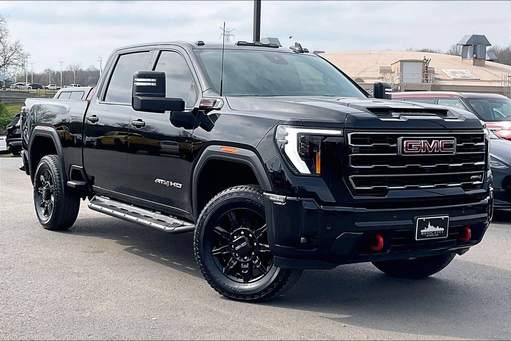 Used 2025 GMC Sierra 2500 AT4 w/ Technology Package AWD/4WD image 37