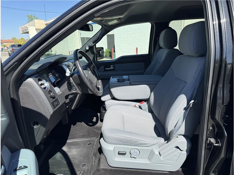 Used 2013 Ford F150 XLT w/ Luxury Equipment Group image 12