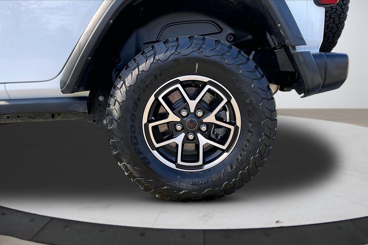 Certified 2025 Jeep Wrangler Unlimited Rubicon w/ Convenience Group image 34