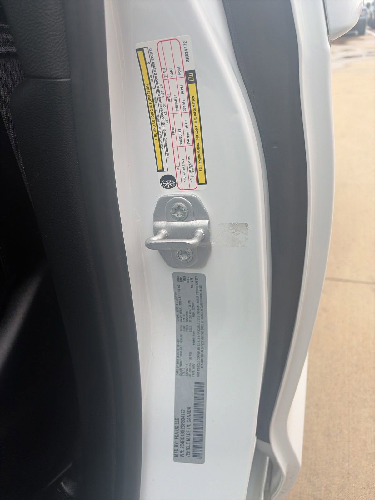 Used 2025 Chrysler Pacifica Select FWD image 14