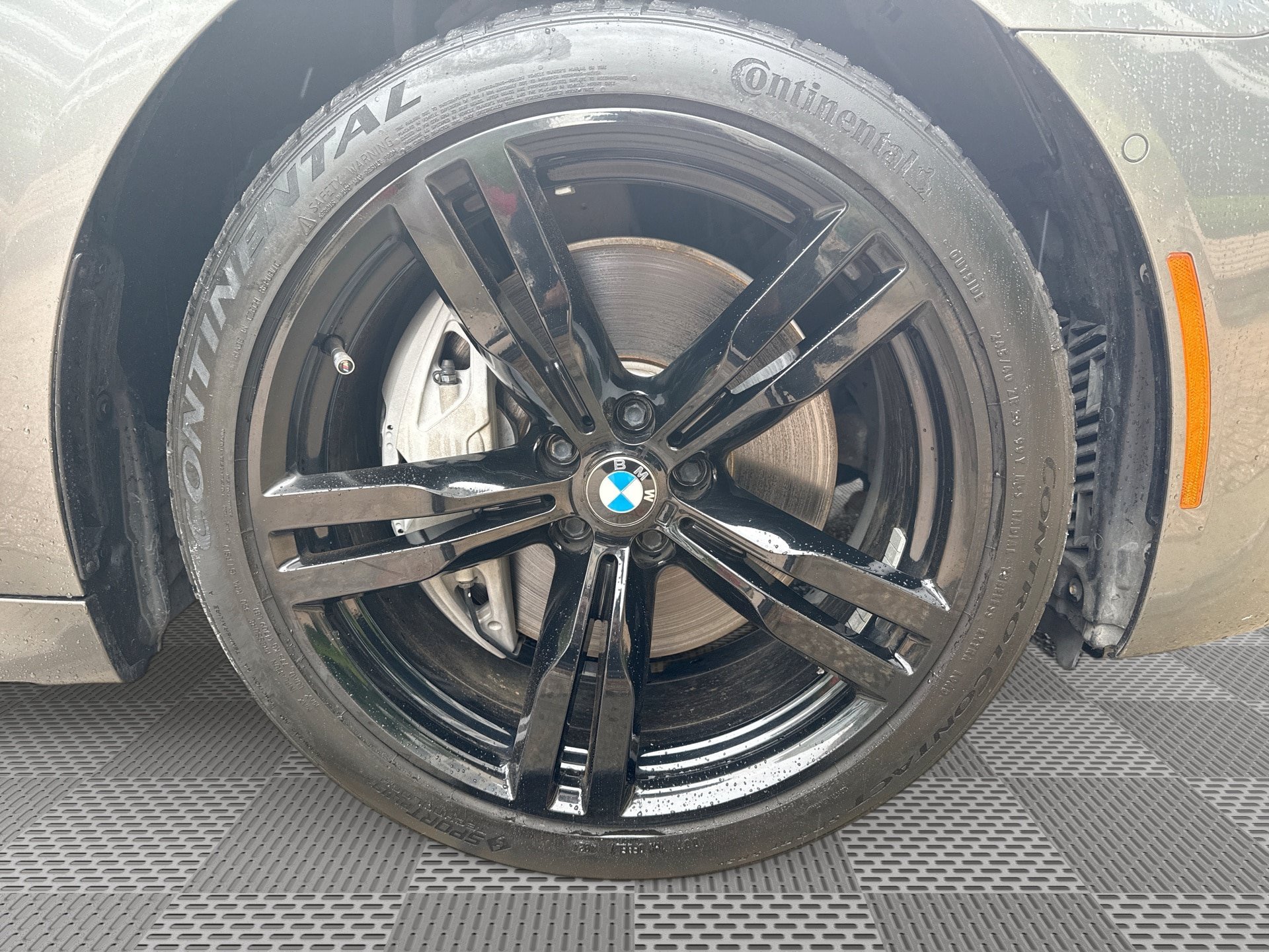 Used 2017 BMW 750i RWD image 31