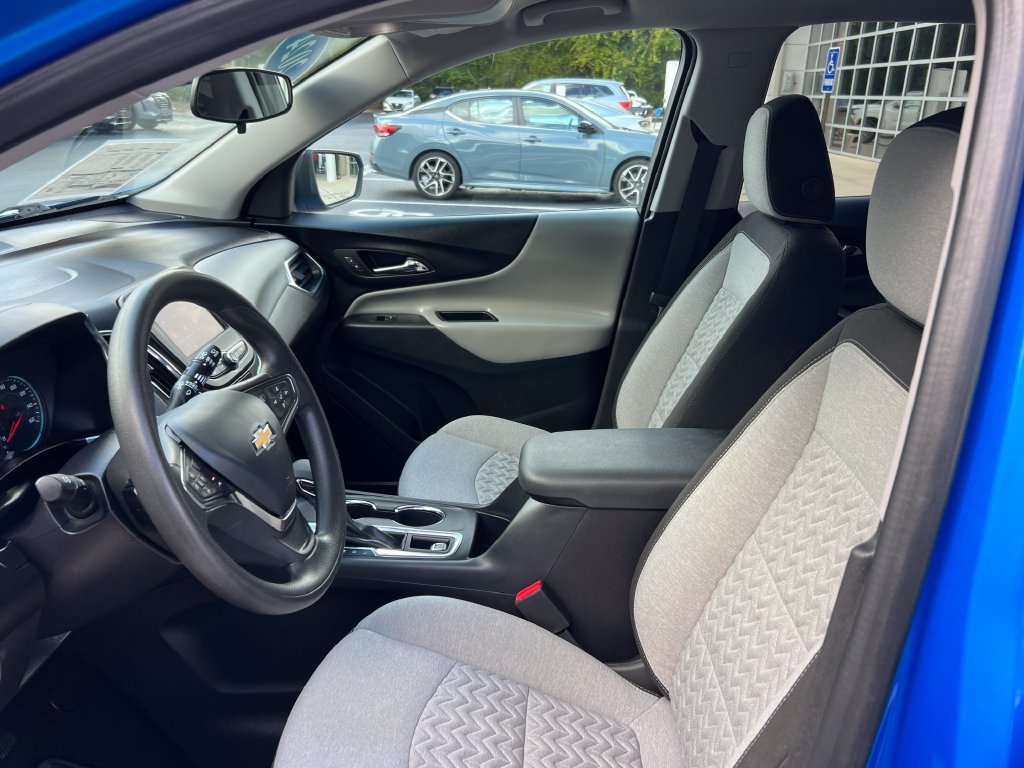 Used 2024 Chevrolet Equinox LS w/ LS Convenience Package FWD image 9