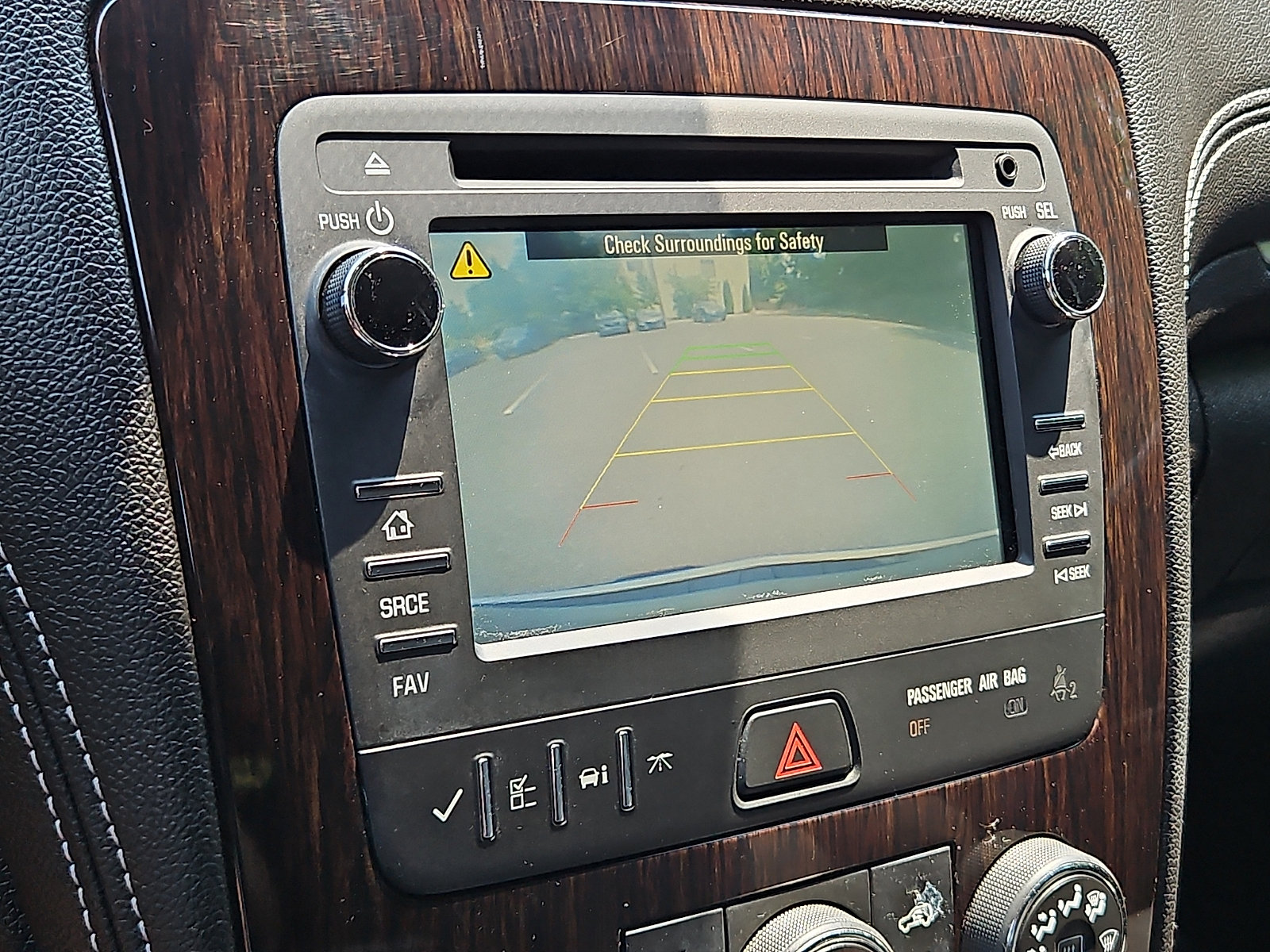 Used 2017 Chevrolet Traverse LT w/ Style and Technology Package FWD image 17