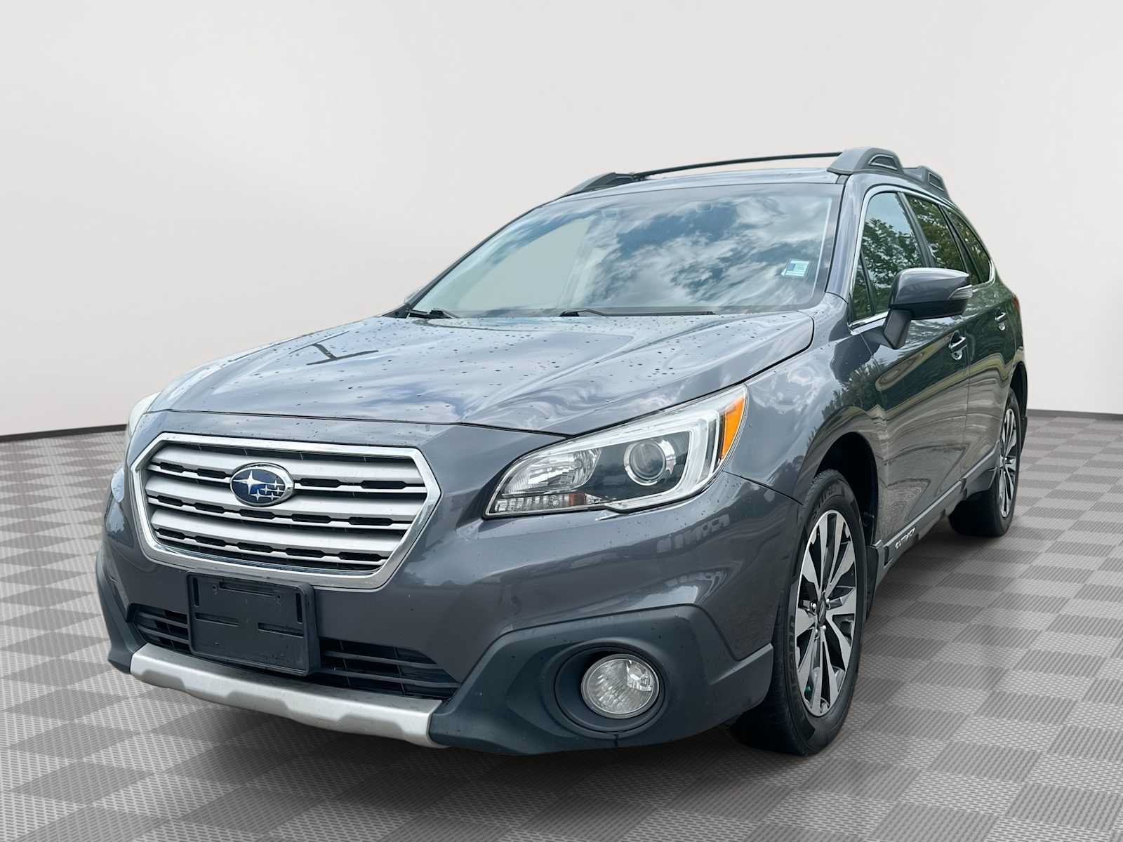 Used 2015 Subaru Outback 3.6R Limited AWD/4WD image 1