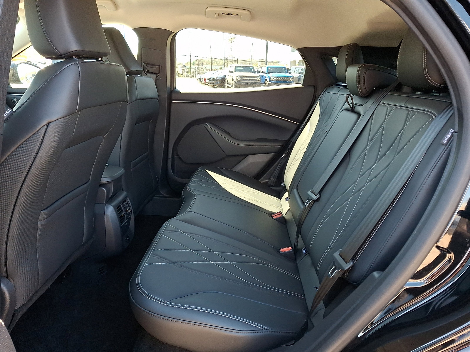Used 2025 Ford Mustang Mach-E Select w/ Comfort Package Lite image 11