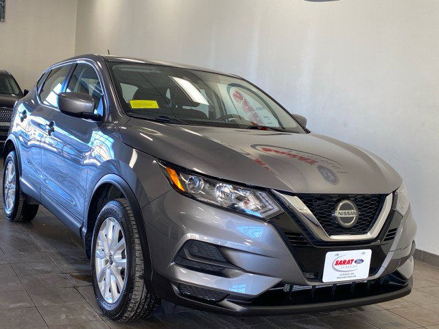 Used 2020 Nissan Rogue Sport S w/ Appearance Package image 2