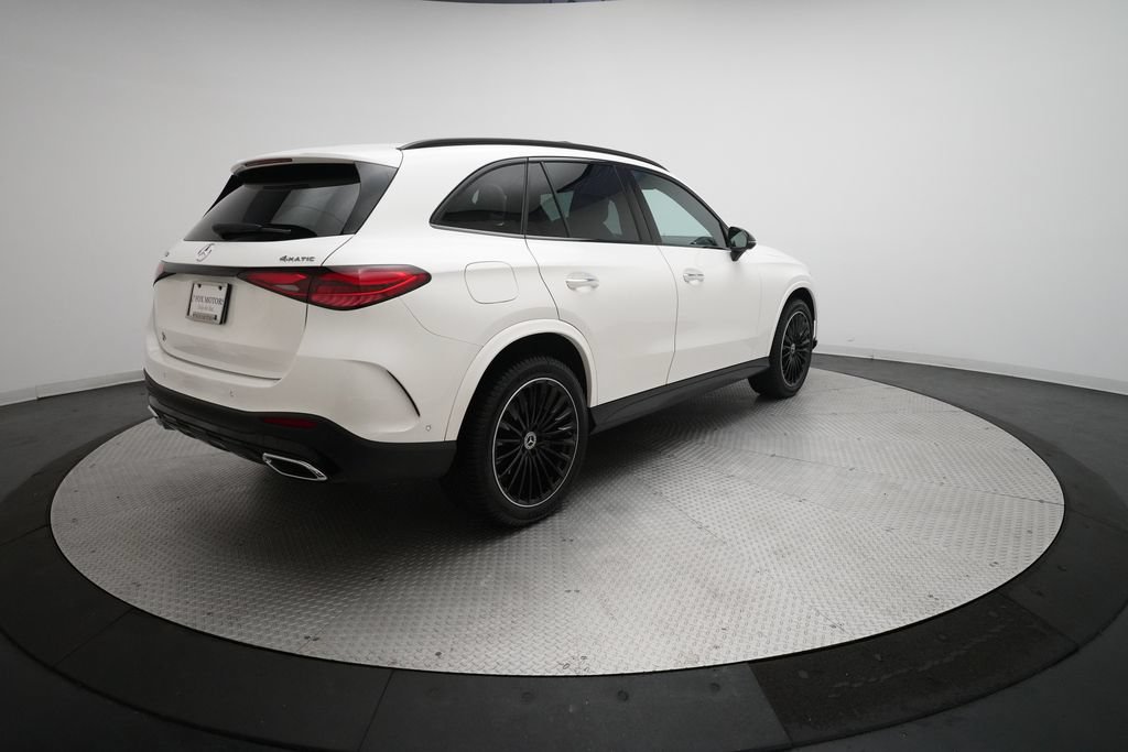 Used 2025 Mercedes-Benz GLC 300 4MATIC image 36
