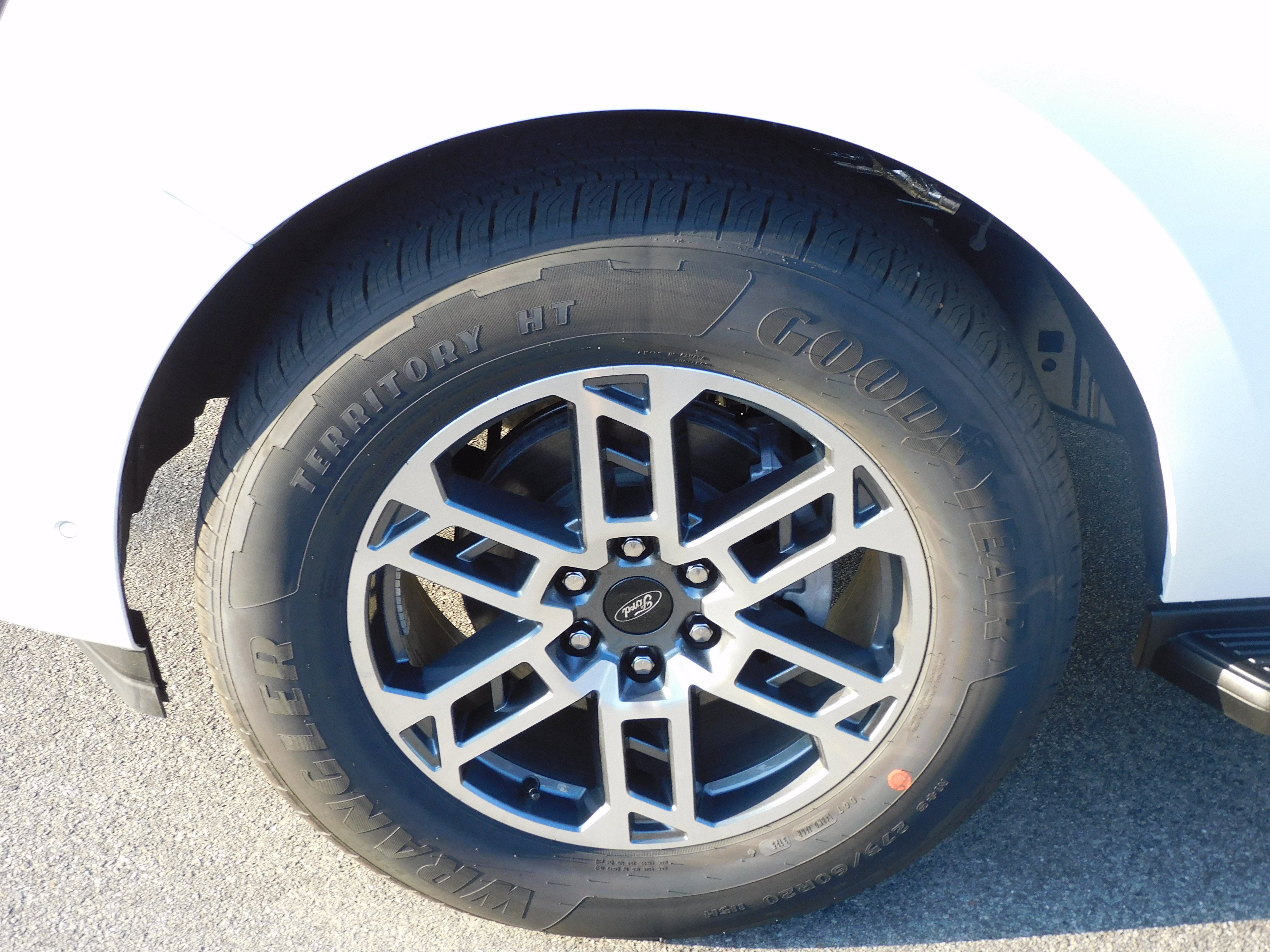 New 2025 Ford Expedition Active image 9