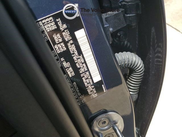Used 2023 Volvo S60 B5 Ultimate w/ Protection Package Premier FWD image 23
