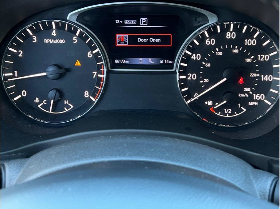 Used 2019 Nissan Pathfinder SV w/ SV Tech Package AWD/4WD image 12