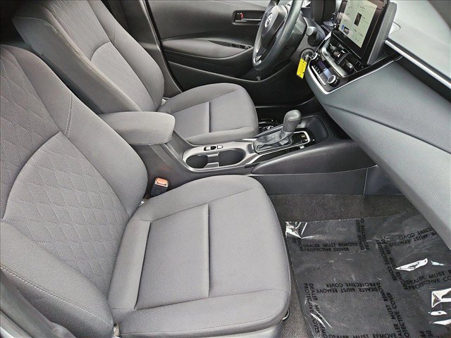 Used 2025 Toyota Corolla LE FWD image 26
