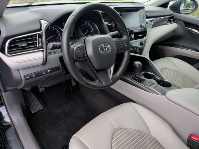 Used 2023 Toyota Camry SE FWD image 17