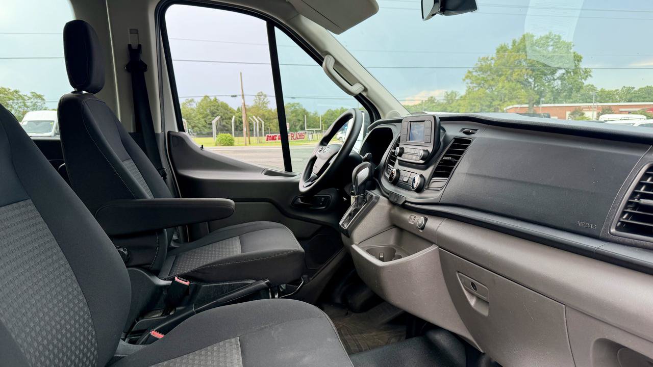 Used 2020 Ford Transit 150 XL RWD image 11